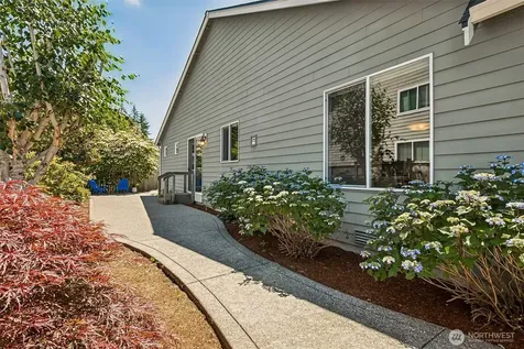 23323 SE 284th Street Maple Valley WA 98038