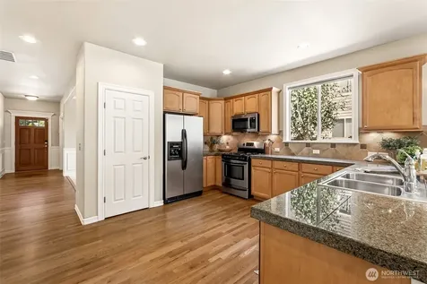 23323 SE 284th Street Maple Valley WA 98038