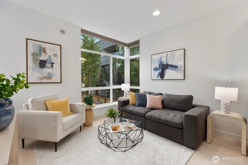 124 20th Avenue Seattle WA 98122