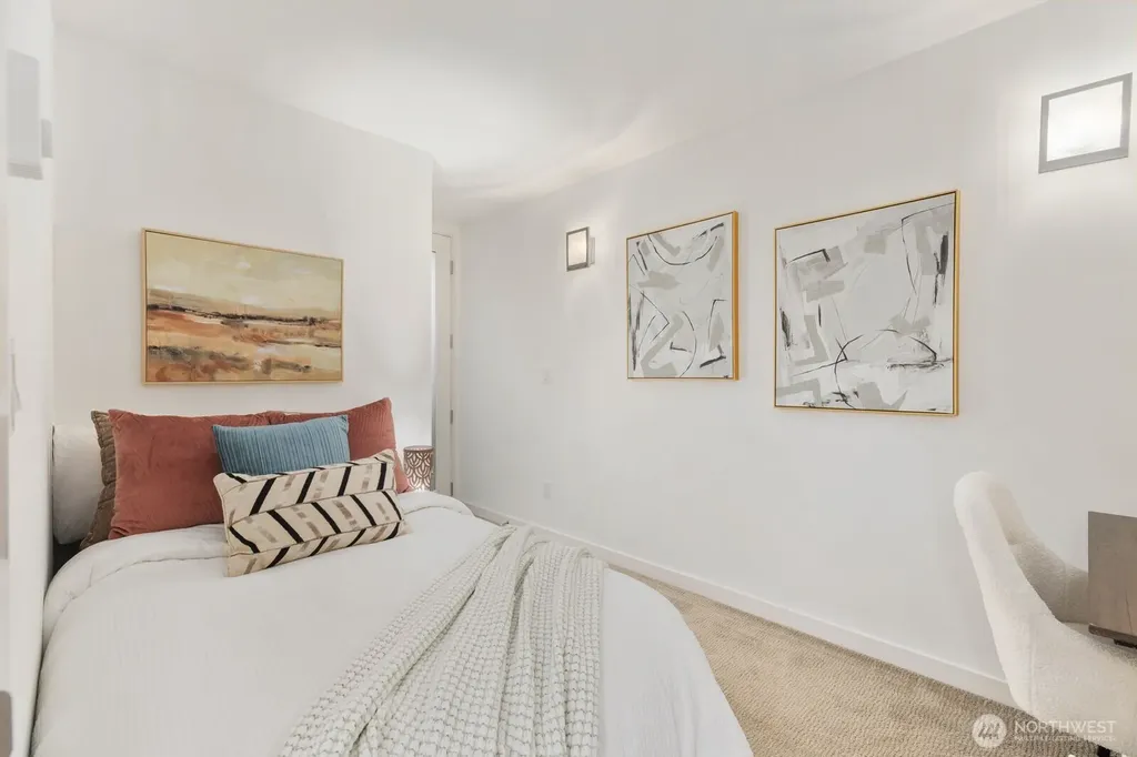124 20th Avenue Seattle WA 98122