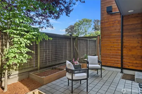 124 20th Avenue Seattle WA 98122