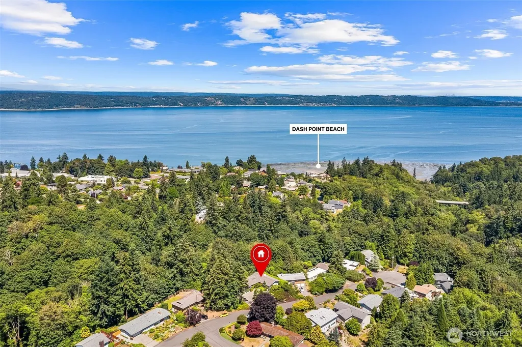 6312 Agnes Road NE Tacoma WA 98422