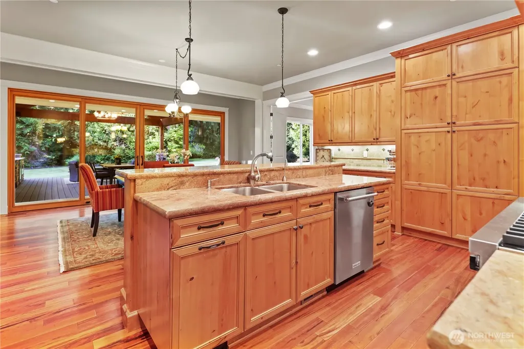 25122 NE 18th Street Sammamish WA 98074