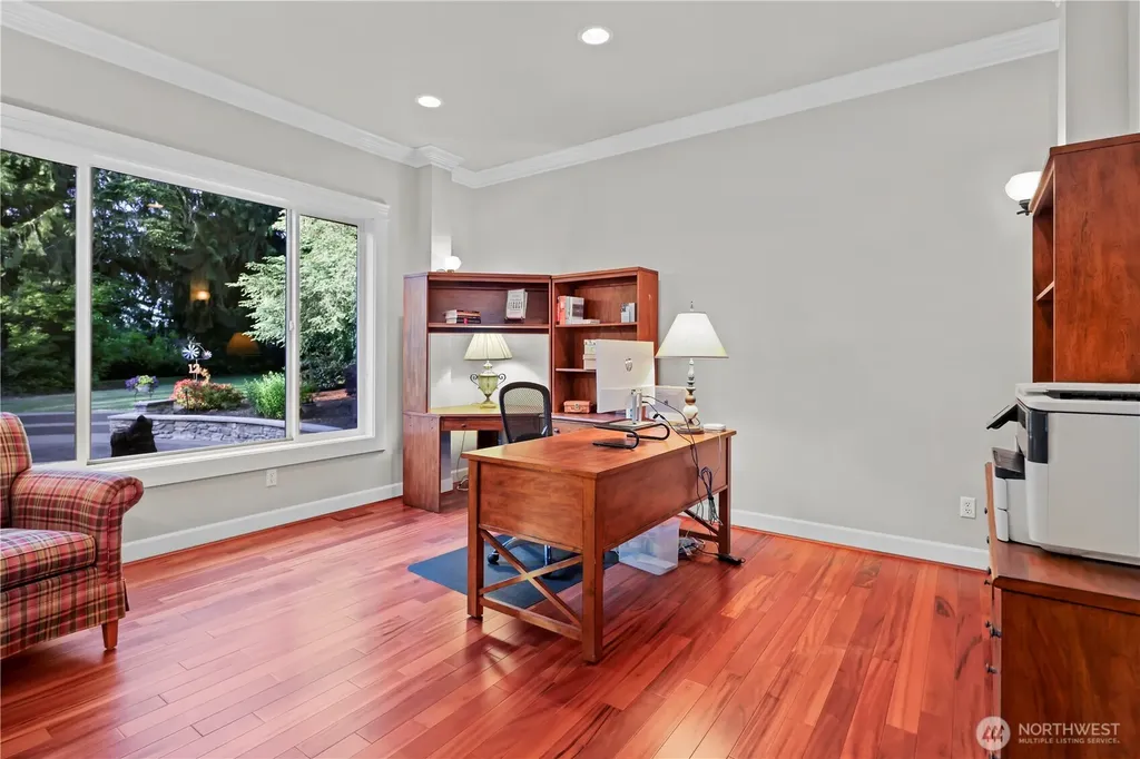 25122 NE 18th Street Sammamish WA 98074