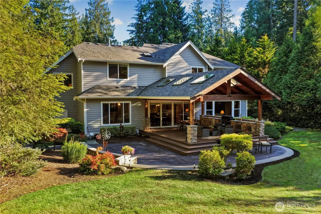 25122 NE 18th Street Sammamish WA 98074