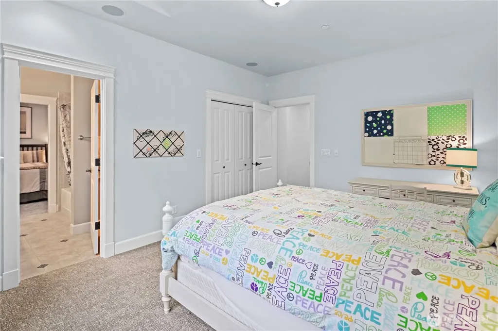 25122 NE 18th Street Sammamish WA 98074