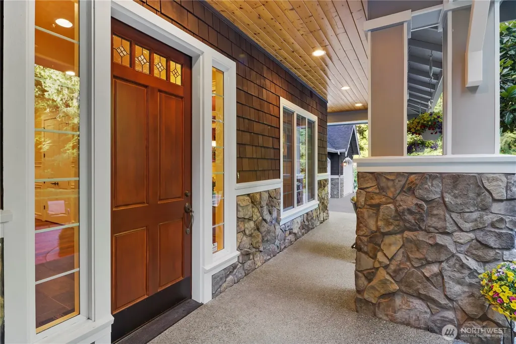 25122 NE 18th Street Sammamish WA 98074