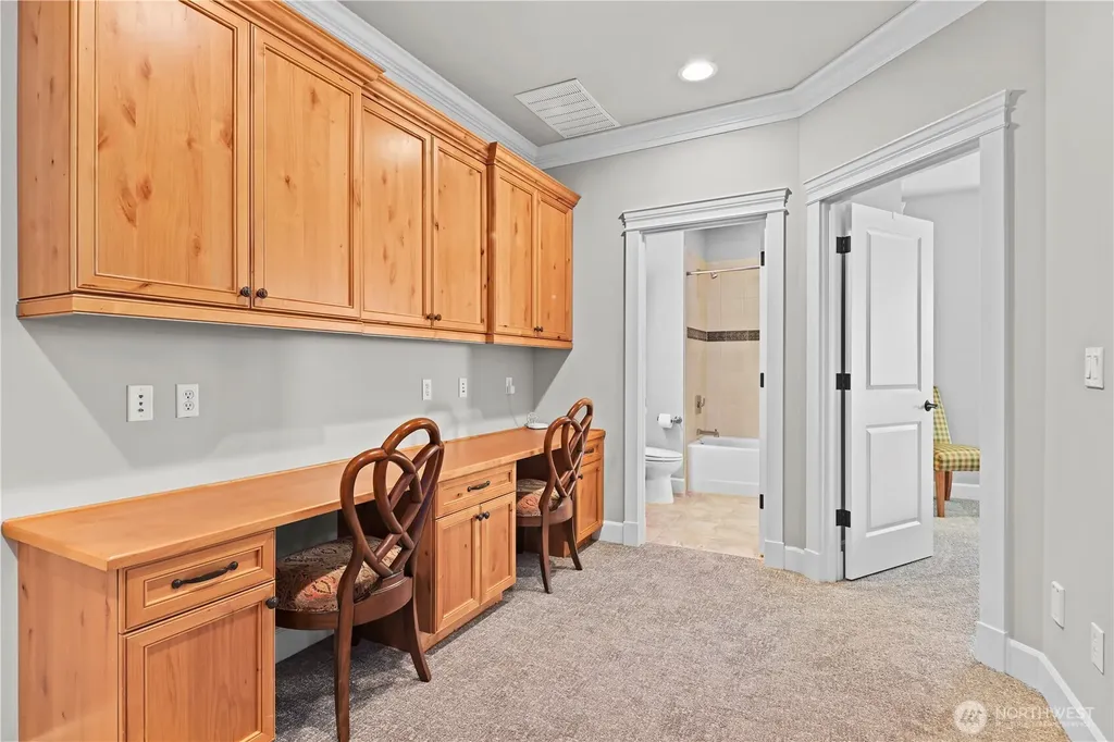 25122 NE 18th Street Sammamish WA 98074