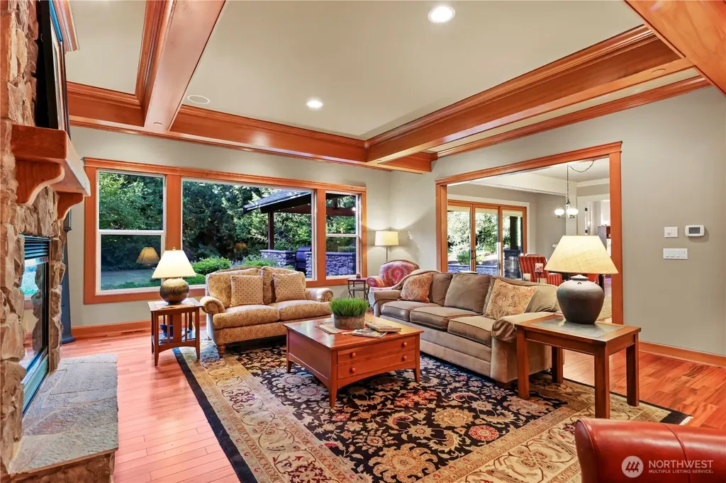 25122 NE 18th Street Sammamish WA 98074