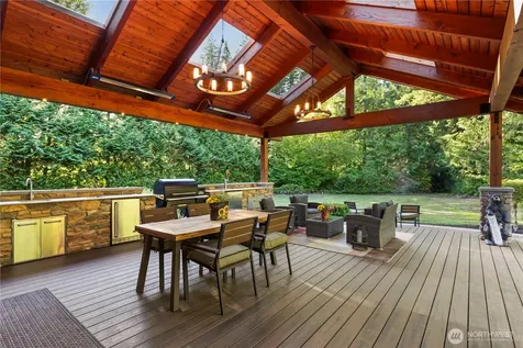25122 NE 18th Street Sammamish WA 98074