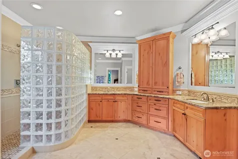 25122 NE 18th Street Sammamish WA 98074