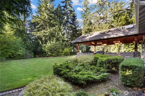25122 NE 18th Street Sammamish WA 98074