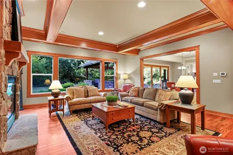 25122 NE 18th Street Sammamish WA 98074