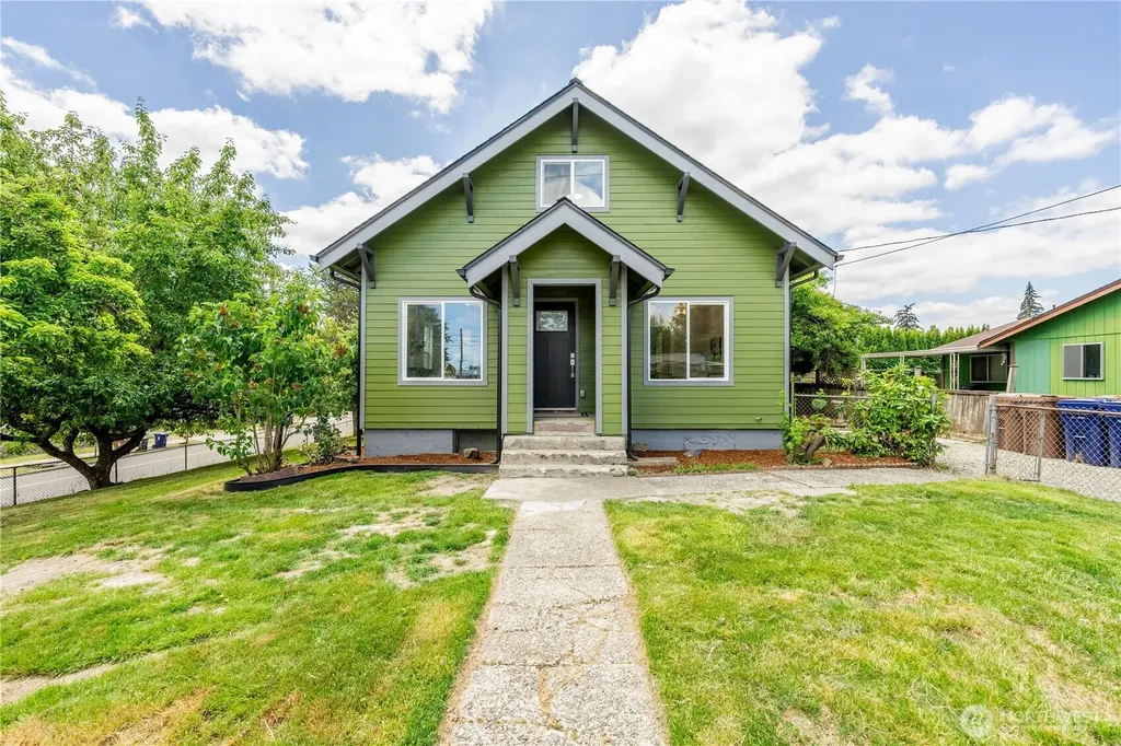 1402 S 80th Street Tacoma WA 98408