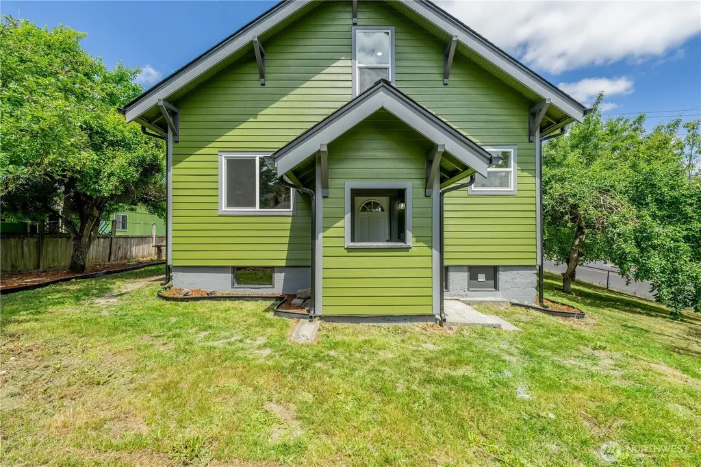 1402 S 80th Street Tacoma WA 98408