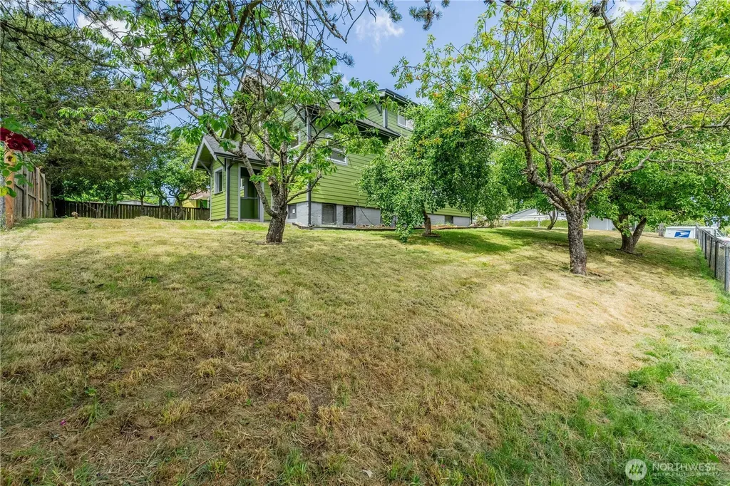 1402 S 80th Street Tacoma WA 98408