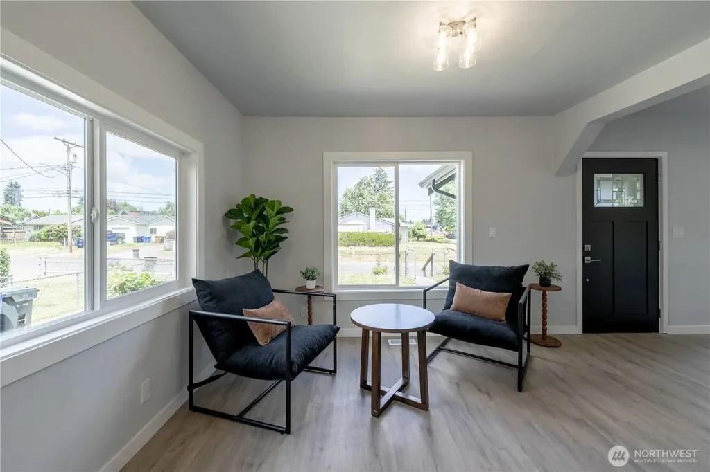 1402 S 80th Street Tacoma WA 98408