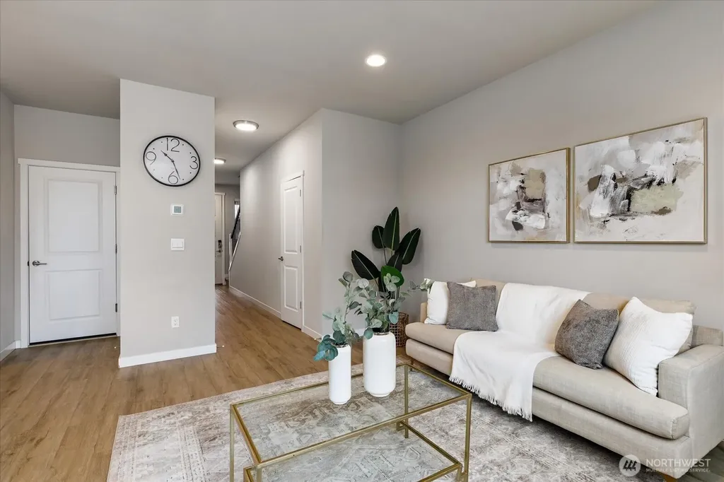 280 SW Ballast Way Oak Harbor WA 98277