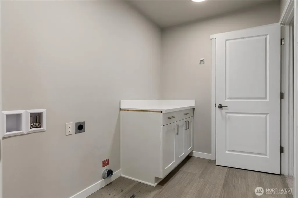 280 SW Ballast Way Oak Harbor WA 98277