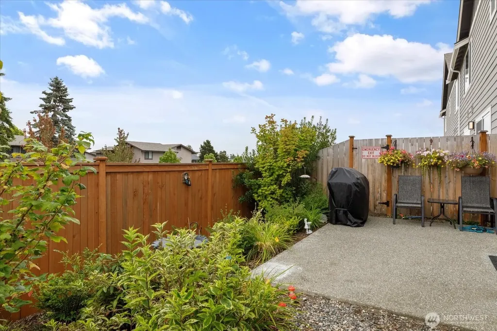 280 SW Ballast Way Oak Harbor WA 98277