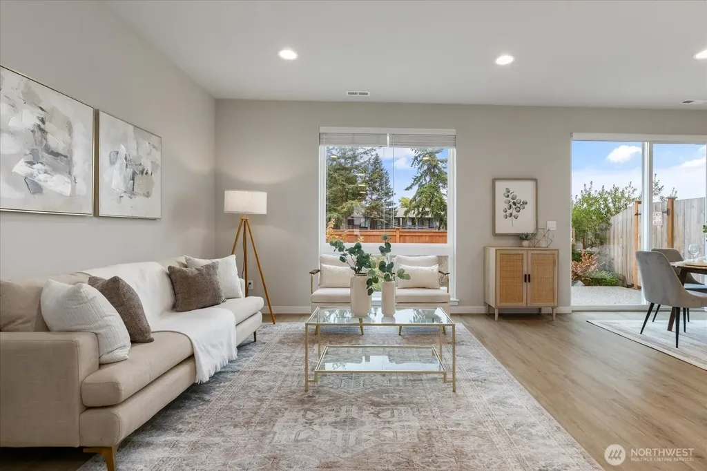 280 SW Ballast Way Oak Harbor WA 98277