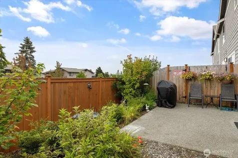 280 SW Ballast Way Oak Harbor WA 98277