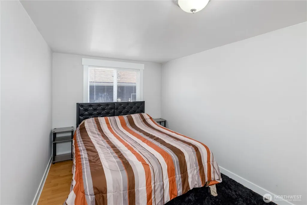 1031 W Glenwood Street Port Angeles WA 98363
