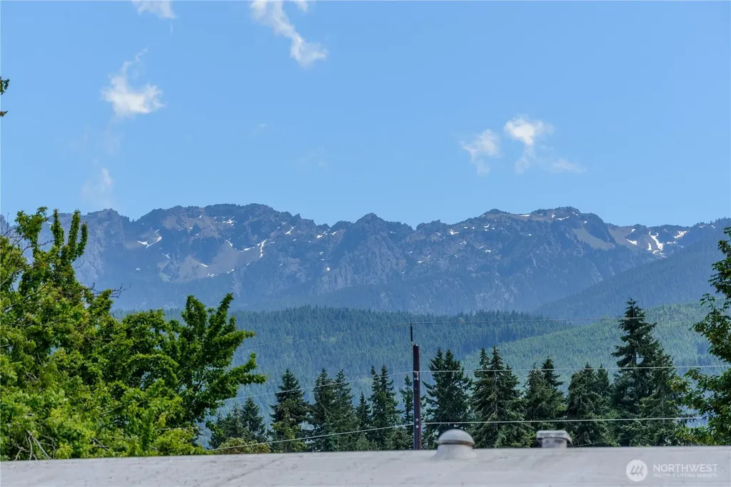 1031 W Glenwood Street Port Angeles WA 98363
