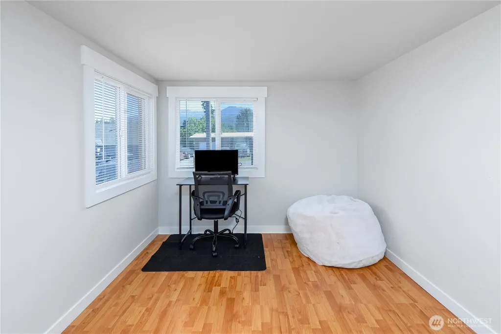 1031 W Glenwood Street Port Angeles WA 98363