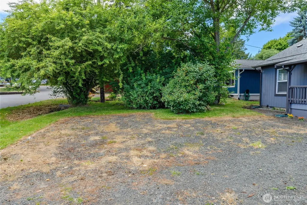 1031 W Glenwood Street Port Angeles WA 98363