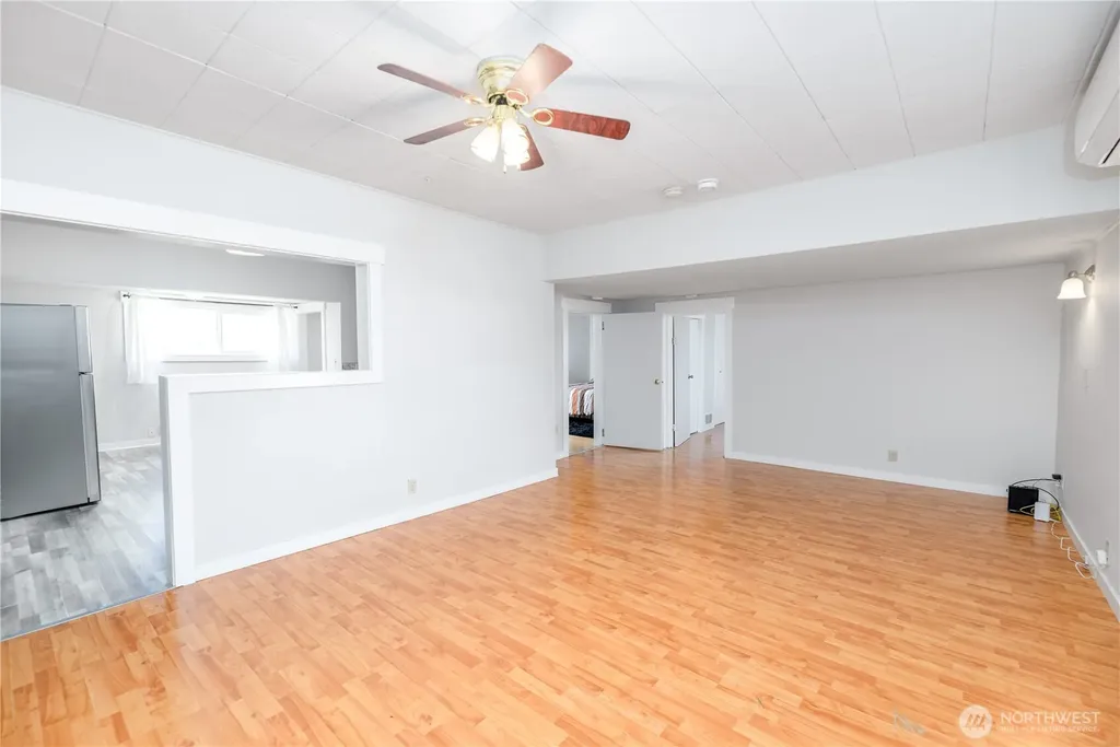 1031 W Glenwood Street Port Angeles WA 98363
