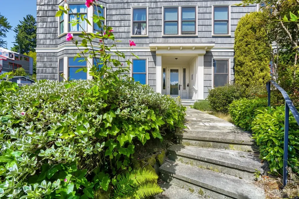 317 Lakeside Avenue S Seattle WA 98144