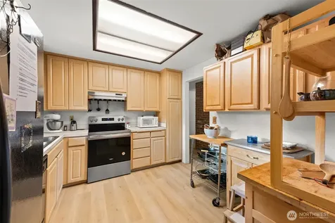 5708 78th Street E Puyallup WA 98371
