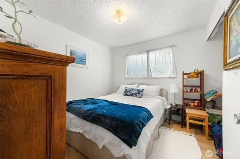 5708 78th Street E Puyallup WA 98371