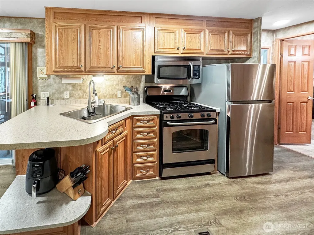 48 Branch Circle Deming WA 98244