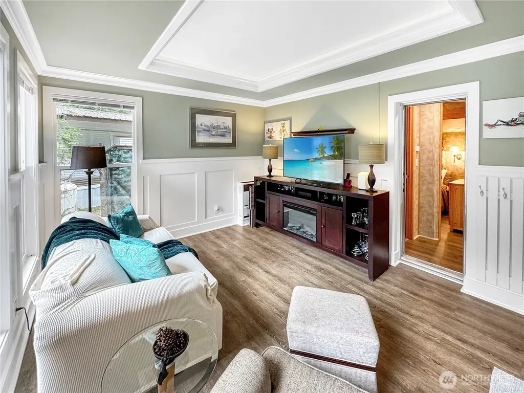 48 Branch Circle Deming WA 98244