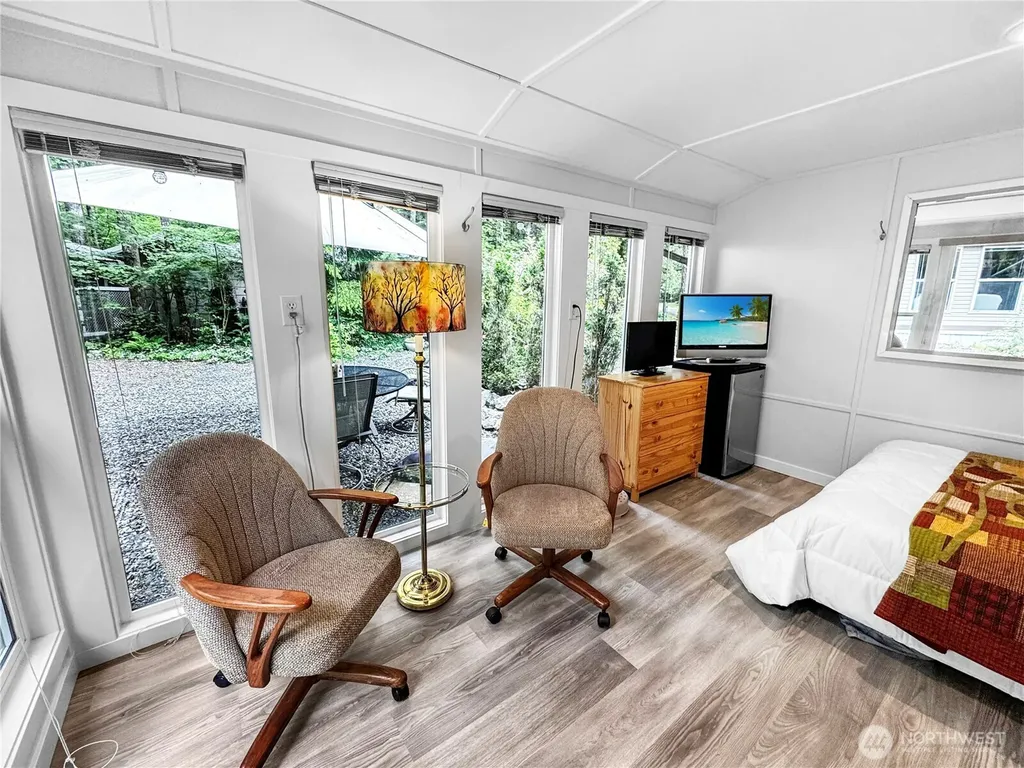 48 Branch Circle Deming WA 98244