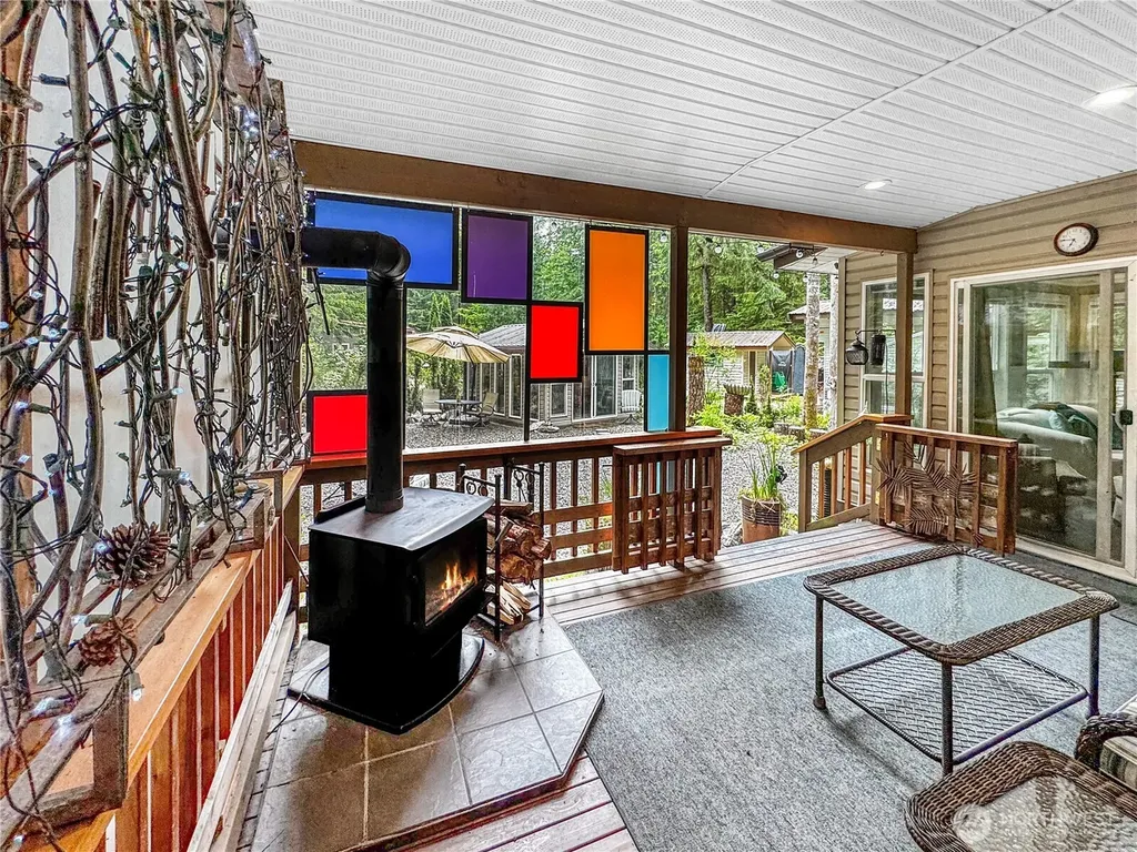 48 Branch Circle Deming WA 98244
