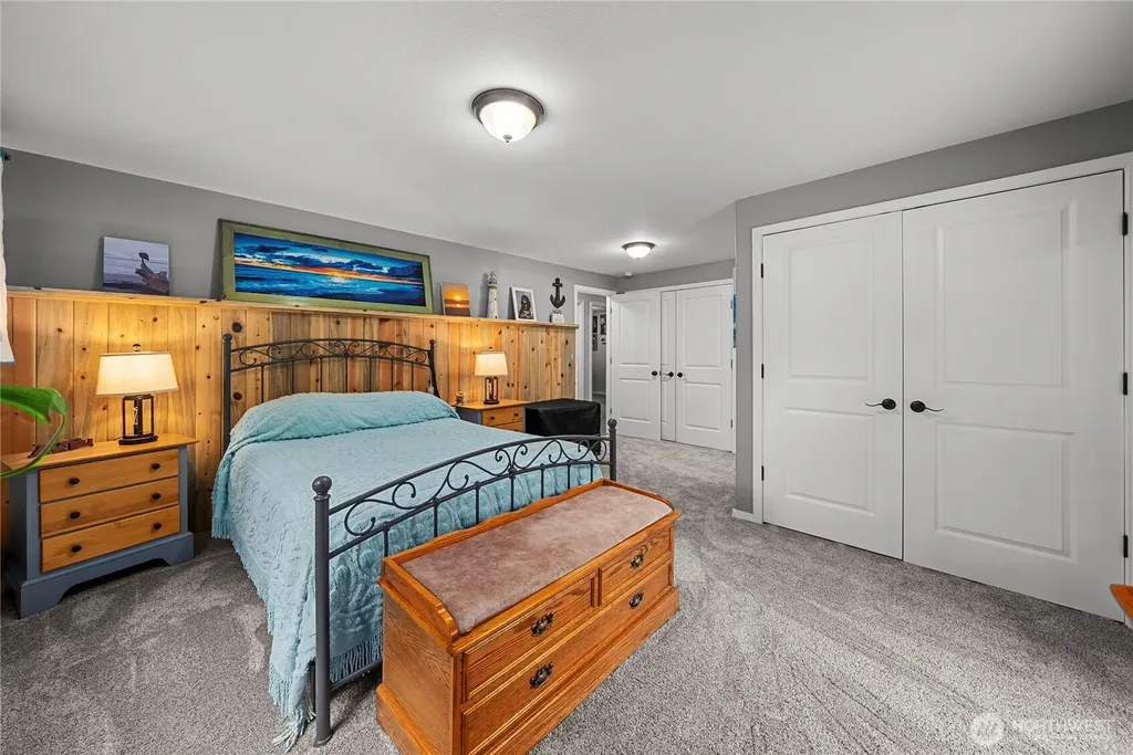 1825 W Deegan Road E Shelton WA 98584