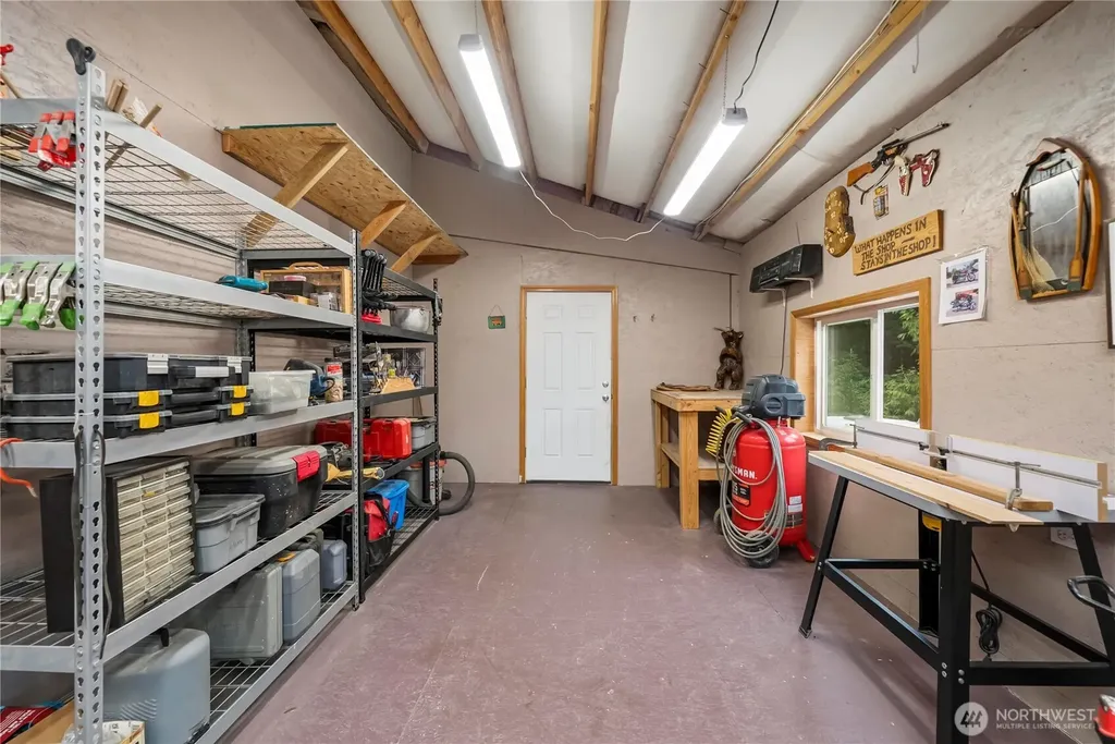 1825 W Deegan Road E Shelton WA 98584