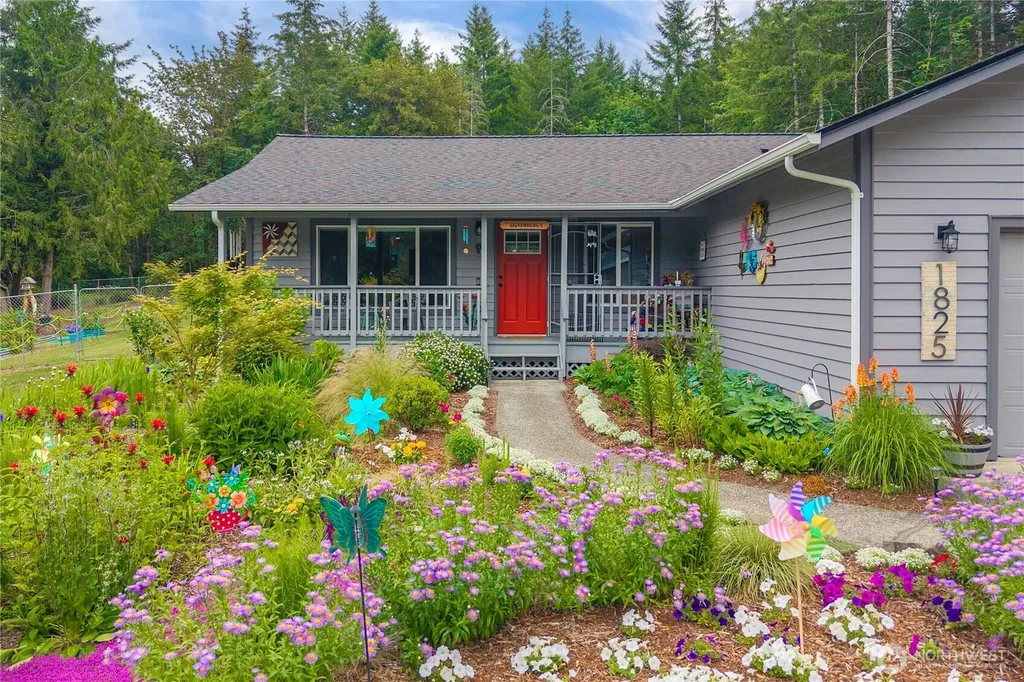 1825 W Deegan Road E Shelton WA 98584