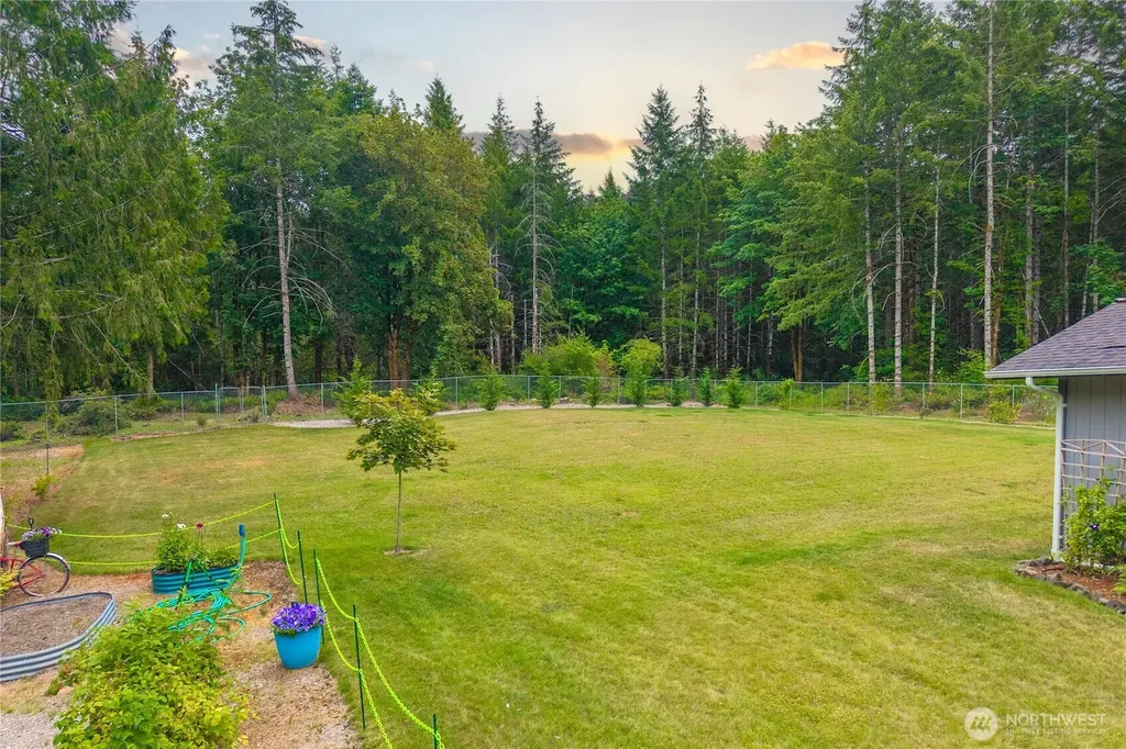 1825 W Deegan Road E Shelton WA 98584
