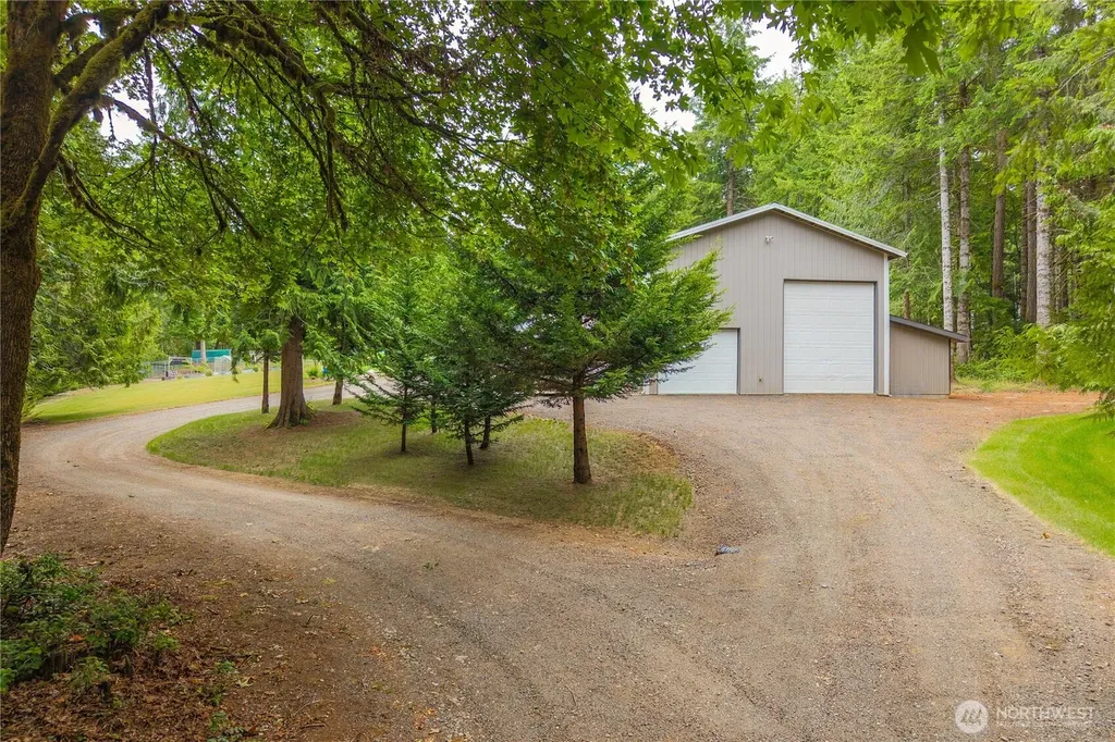 1825 W Deegan Road E Shelton WA 98584