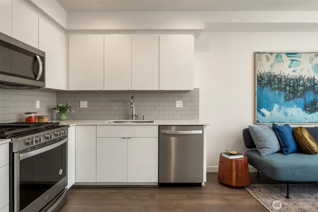 6408 14th Avenue NW Seattle WA 98107