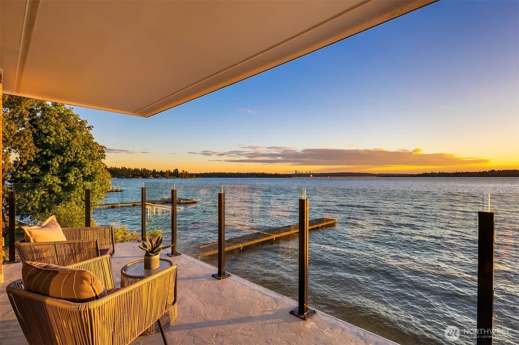 6225 Lake Washington Boulevard NE Kirkland WA 98033