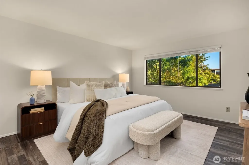 6225 Lake Washington Boulevard NE Kirkland WA 98033