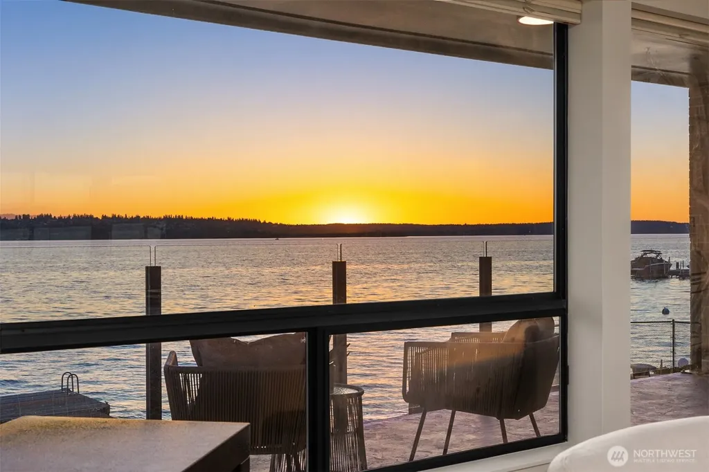 6225 Lake Washington Boulevard NE Kirkland WA 98033