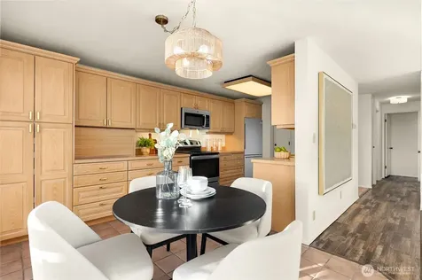 6225 Lake Washington Boulevard NE Kirkland WA 98033