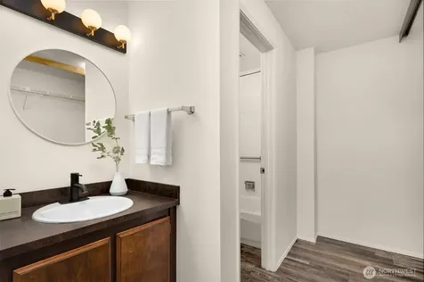 6225 Lake Washington Boulevard NE Kirkland WA 98033