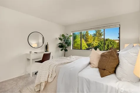 6225 Lake Washington Boulevard NE Kirkland WA 98033
